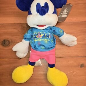 Disney Parks Mickey Mouse Plush 2024 - Shorts & Hoodie